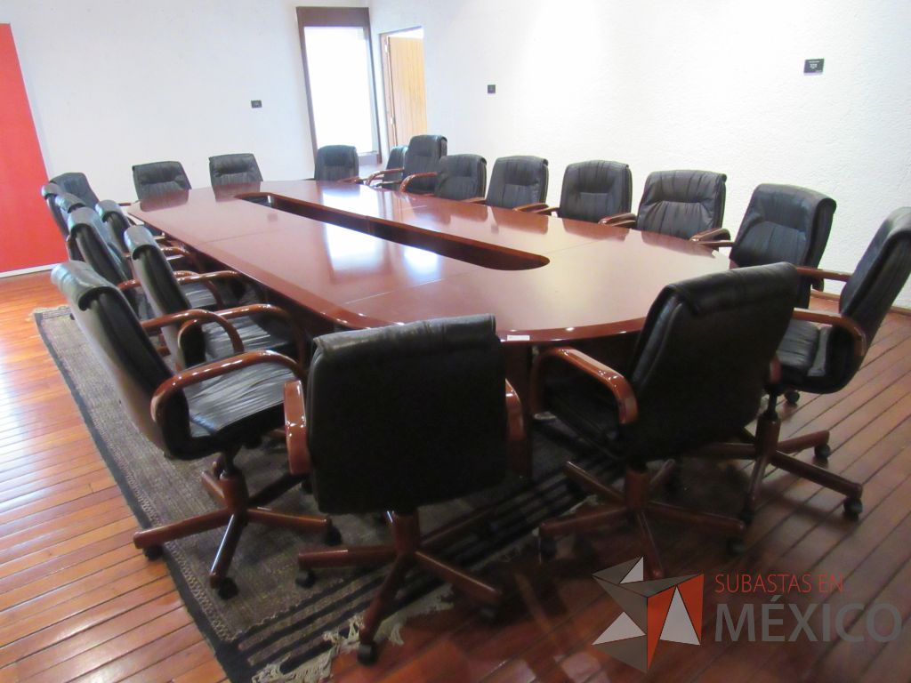 Lote 198 - Mesa de sala de juntas para 16 personas - Imagen 2
