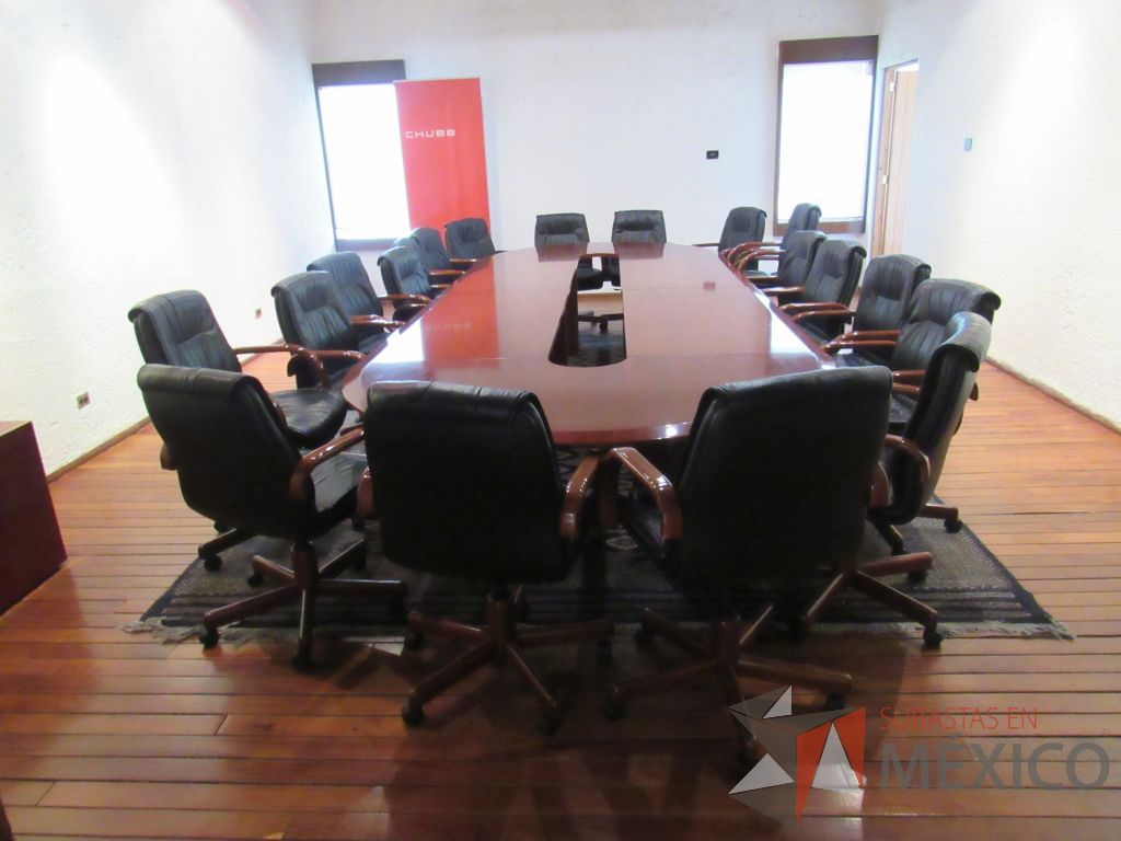 Lote 198 - Mesa de sala de juntas para 16 personas - Imagen 4