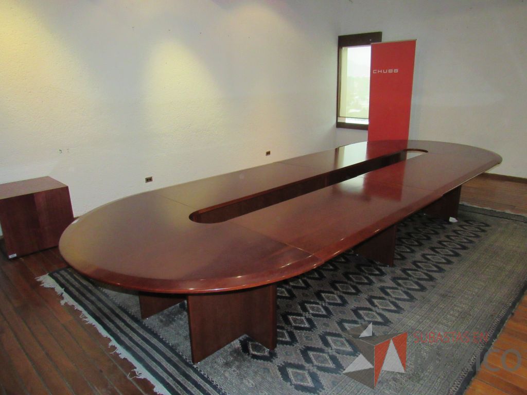 Lote 198 - Mesa de sala de juntas para 16 personas - Imagen 13