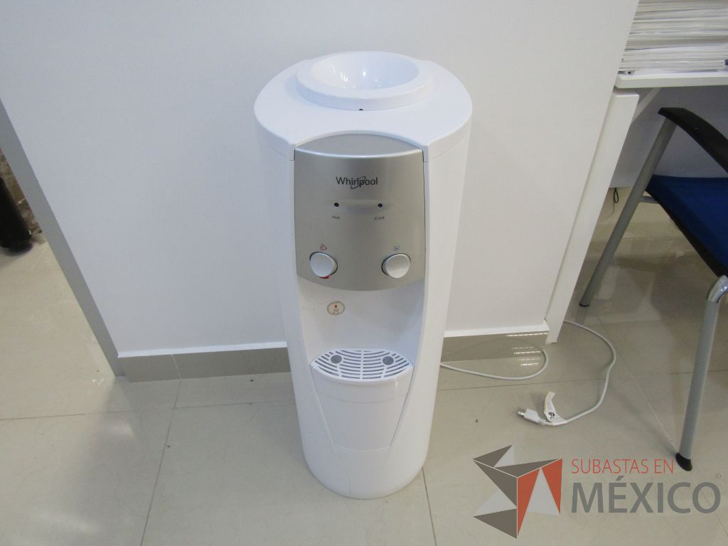 Lote 005 - Despachador de agua, Marca: WHIRPOOL, Modelo: WK5012Q - Imagen 2