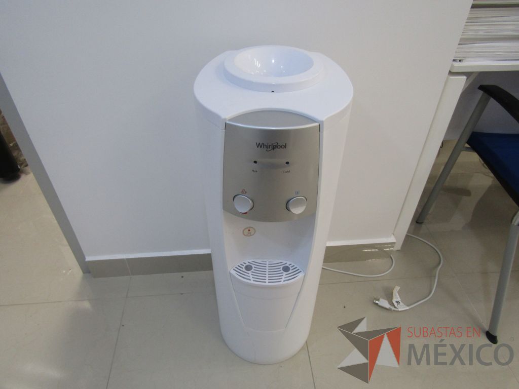 Lote 005 - Despachador de agua, Marca: WHIRPOOL, Modelo: WK5012Q