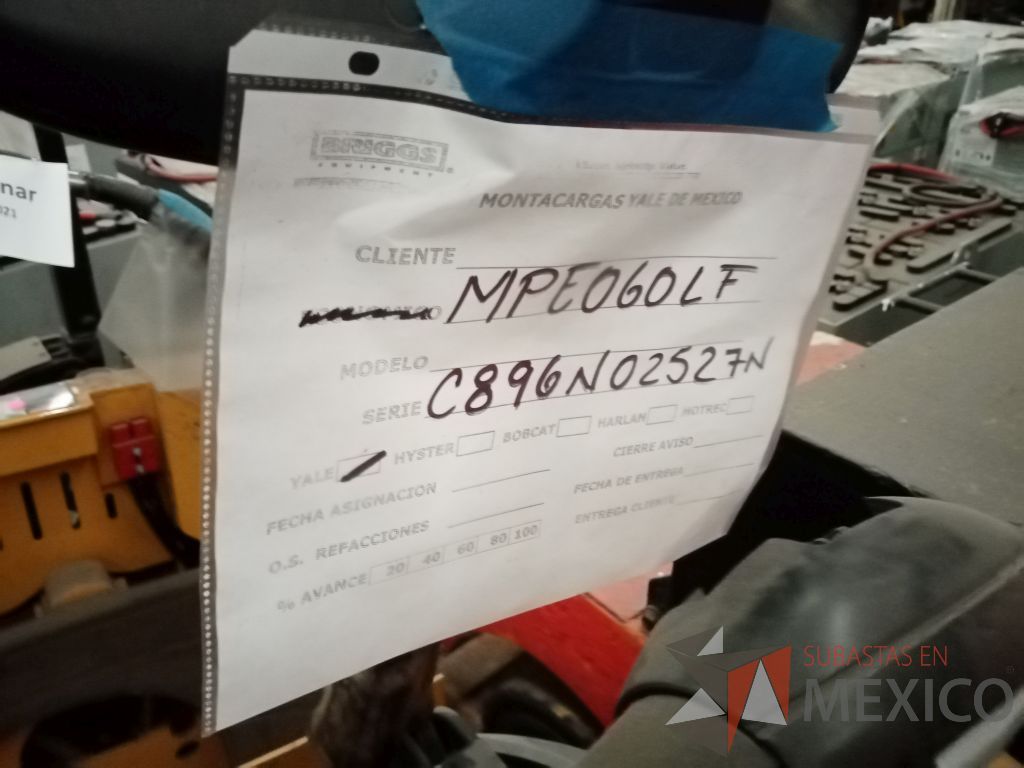 Lote 013 - Tractor de arrastre Yale MPE060LFN24T2748, Año: 2015 - Imagen 13