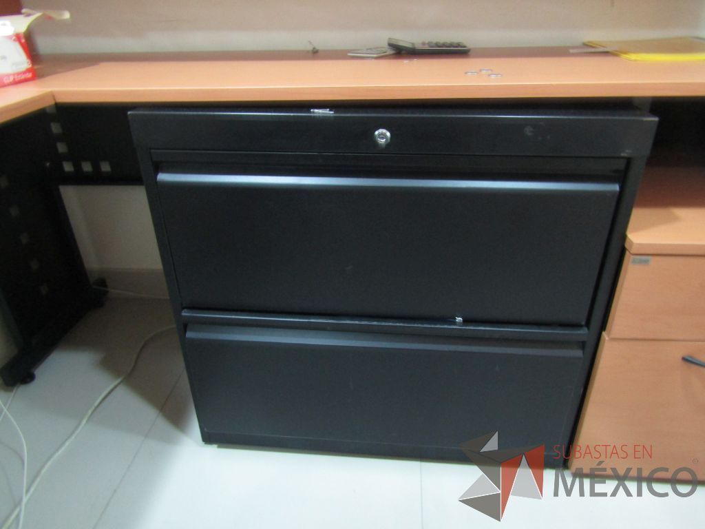 Lote 012 - Archivero horizontal metálico de 2 cajones color negro - Imagen 6