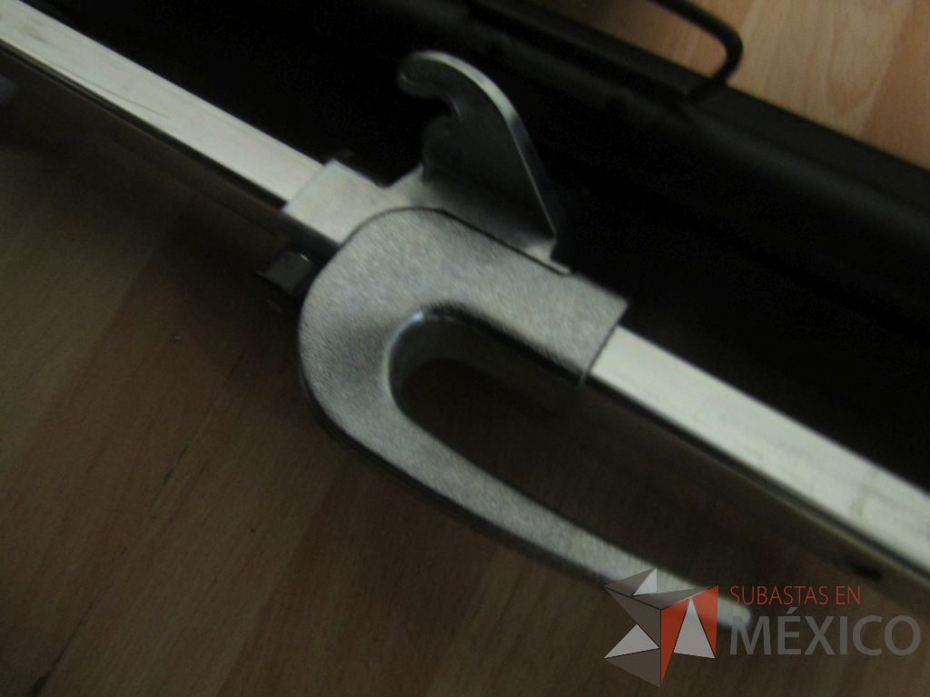 Lote 034 - Pantalla para proyector - Imagen 10