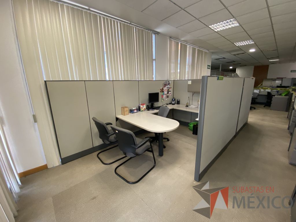 Lote 020 - Estación de trabajo para 2 personas con mampara alta con 2 gavetas - Imagen 3