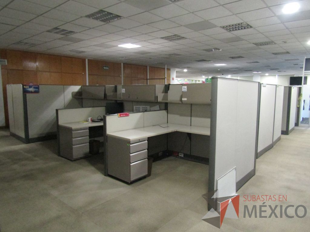 Lote 003 - Estación de trabajo para 9 personas con mampara alta - Imagen 6
