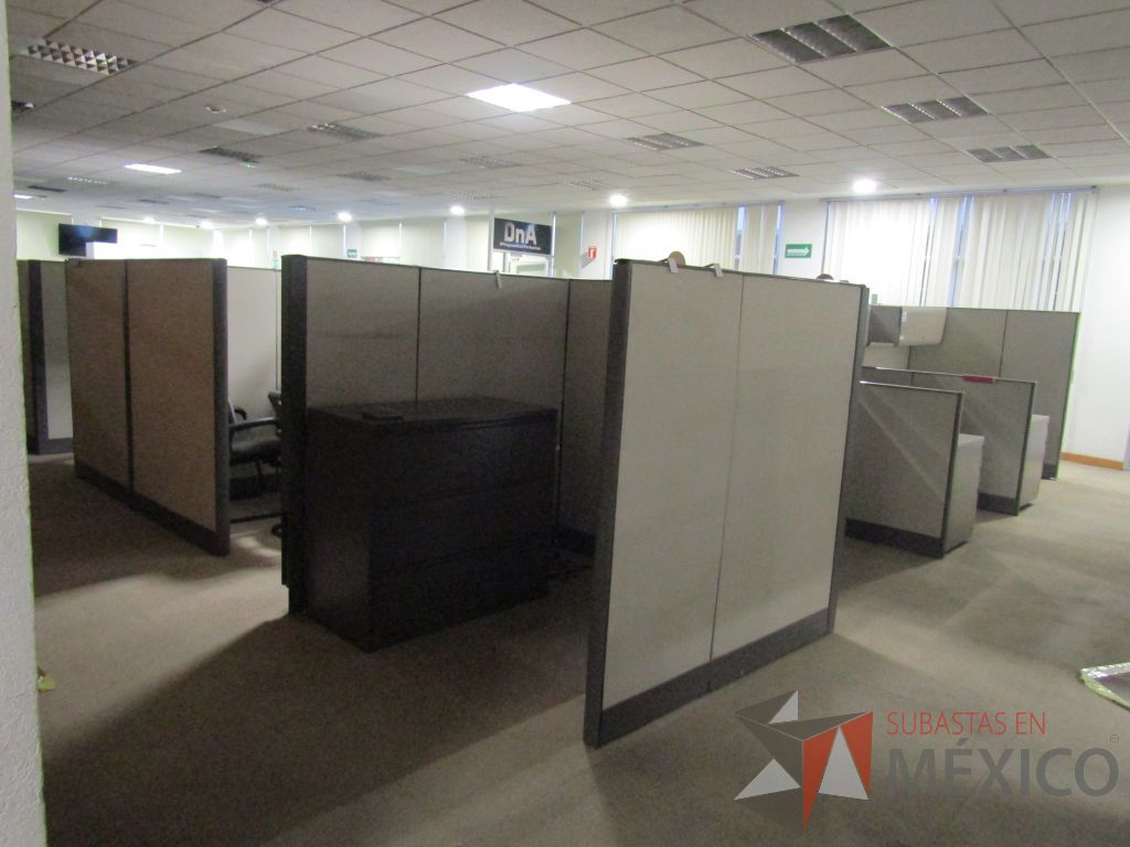 Lote 003 - Estación de trabajo para 9 personas con mampara alta - Imagen 15