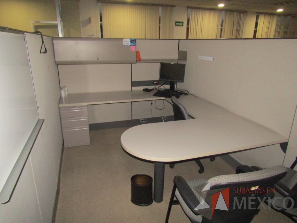 Lote 003 - Estación de trabajo para 9 personas con mampara alta - Imagen 29