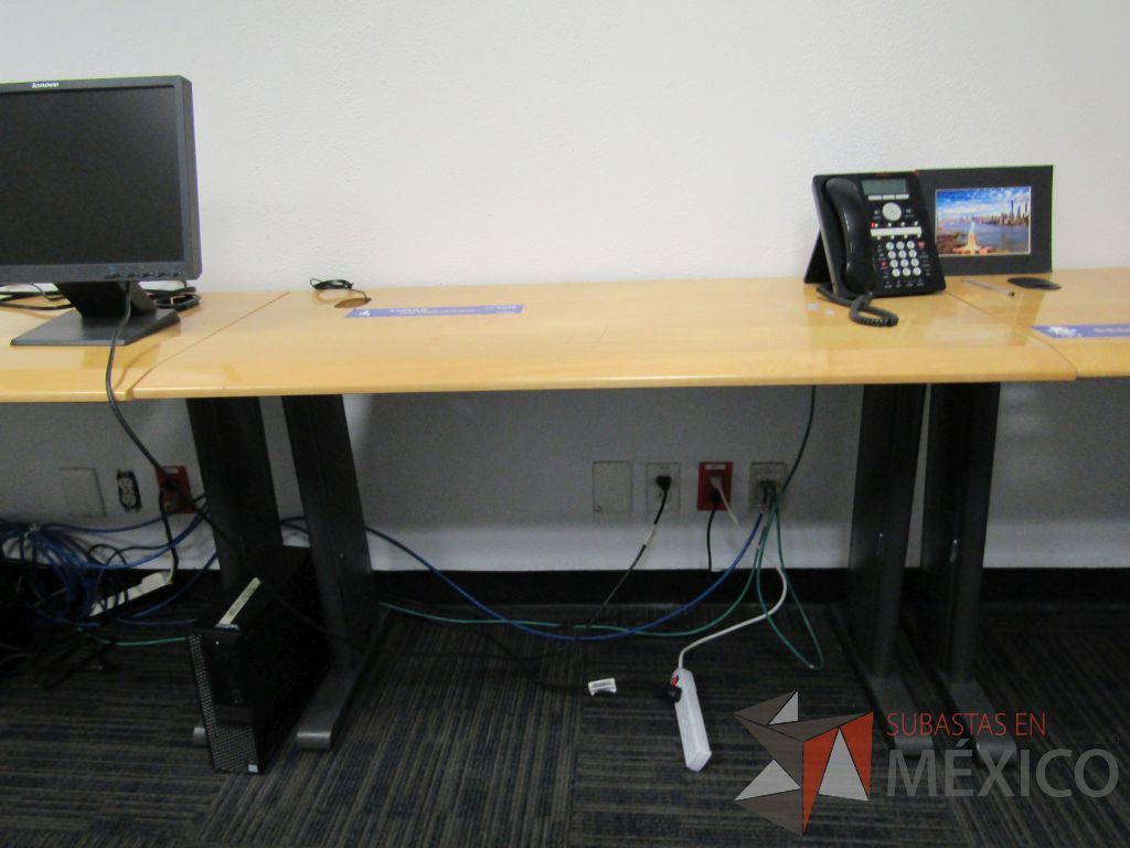 Lote 041 - 3 Mesa de trabajo para 1 persona unidas - Imagen 5