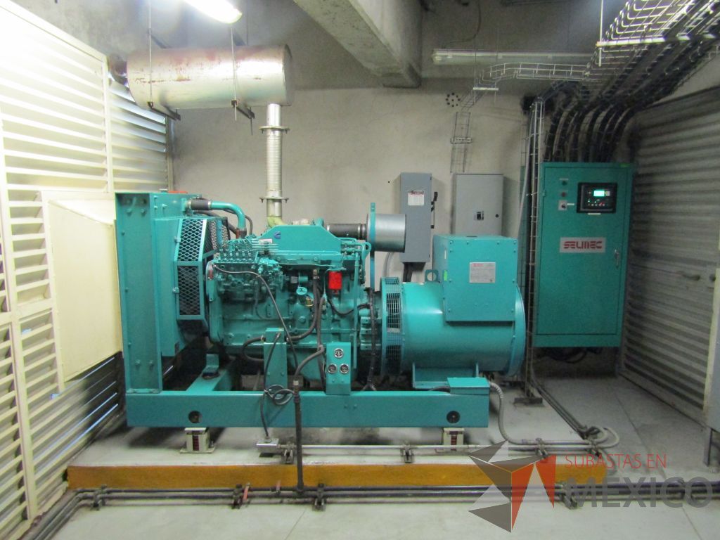 Lote 002 - Planta de emergencia Selmec con Motor Cummins, 175 KW, 219 KVA