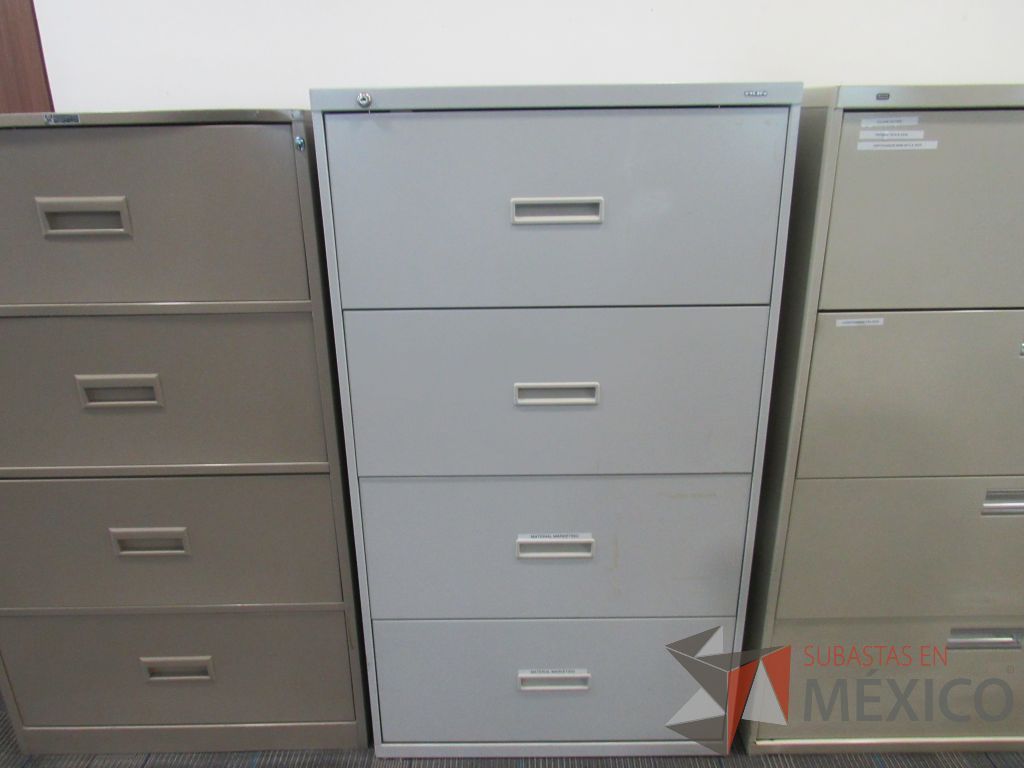 Lote 064 - Archivero metálico horizontal 4 cajones color gris - Imagen 4