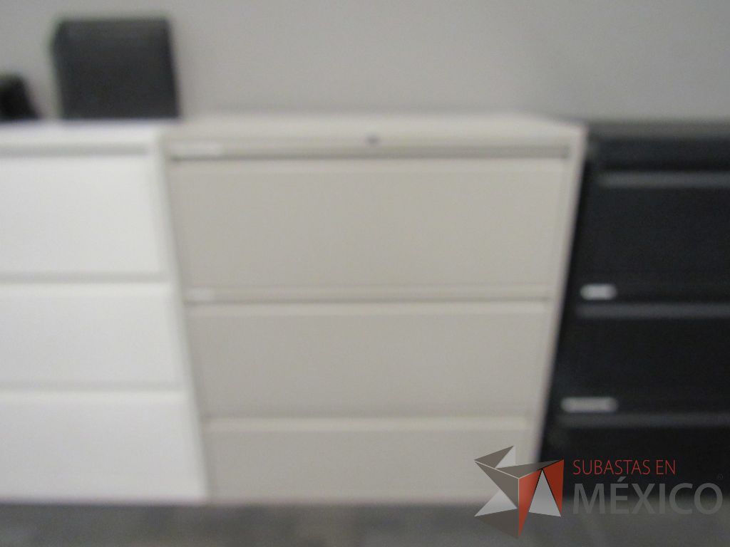 Lote 011 - Archivero metálico horizontal 3 cajones color gris - Imagen 2