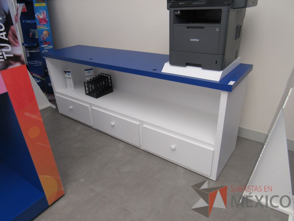 Lote 041 - Credenza con 3 cajones color blanco y cubierta color azul - Imagen 4
