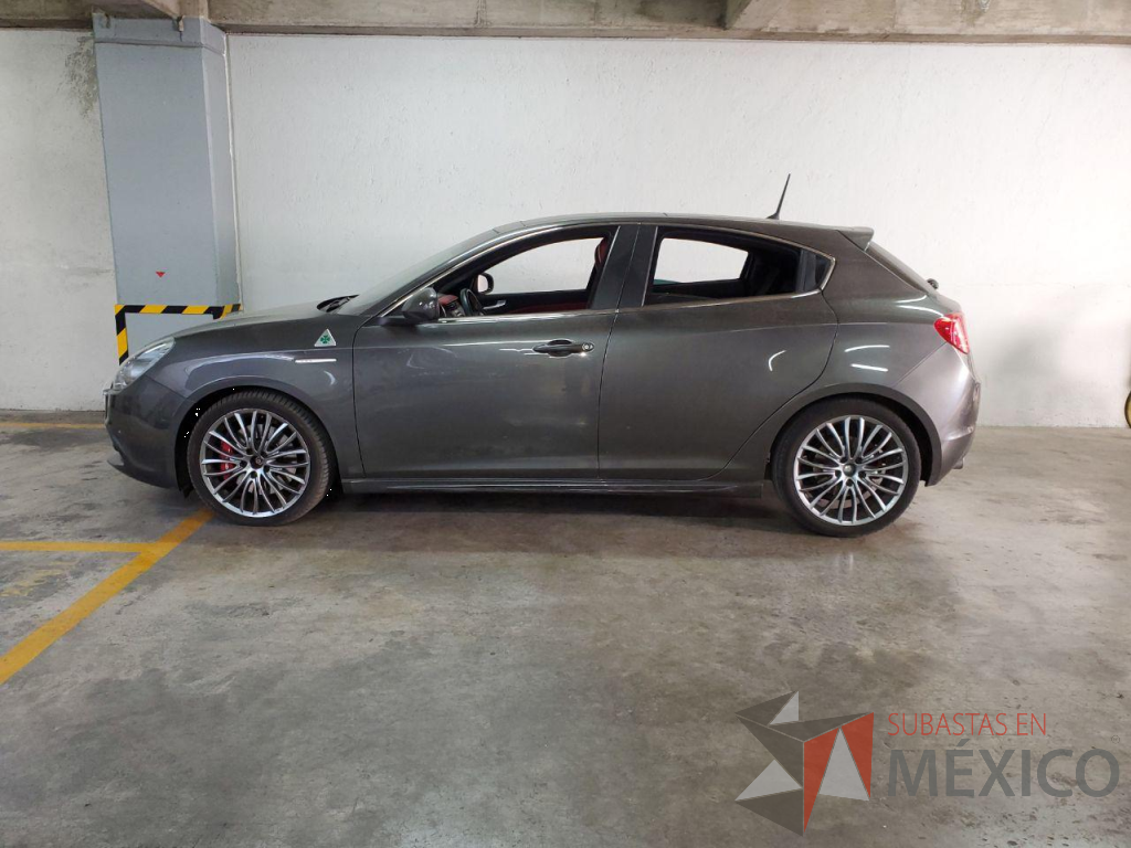 Lote 001 - Alfa Romeo Giulietta Quadrifoglio Verde AT, Año 2016 - Imagen 20