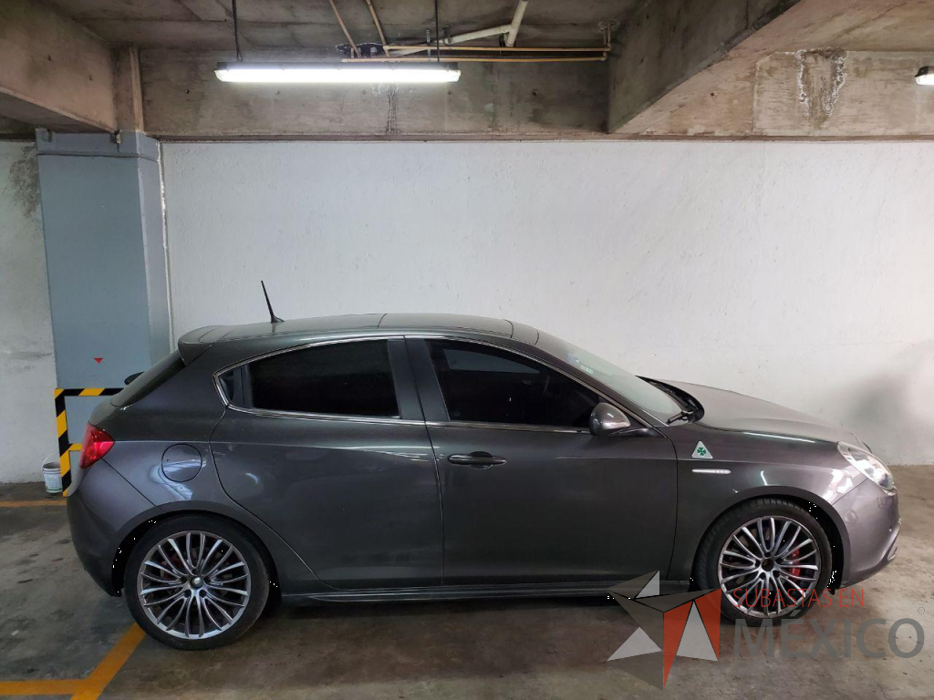 Lote 001 - Alfa Romeo Giulietta Quadrifoglio Verde AT, Año 2016 - Imagen 31