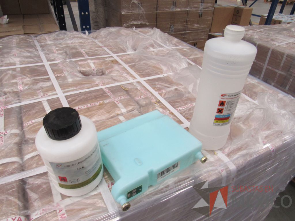 Lote 001 - Codificador Tintas Pigmentadas con Mesa Lead Tech LT720, 9 Botellas de tinta, 85 Cartuchos y 38 Botellas de solución de limpieza - Imagen 33