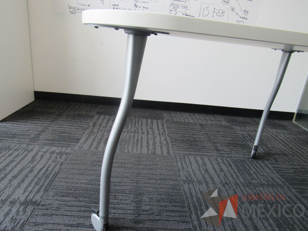 Lote 203 - Escritorio en escuadra con gabinete bajo de pedestal y Gabinete de 1 cajón con cubierta color café. - Imagen 6