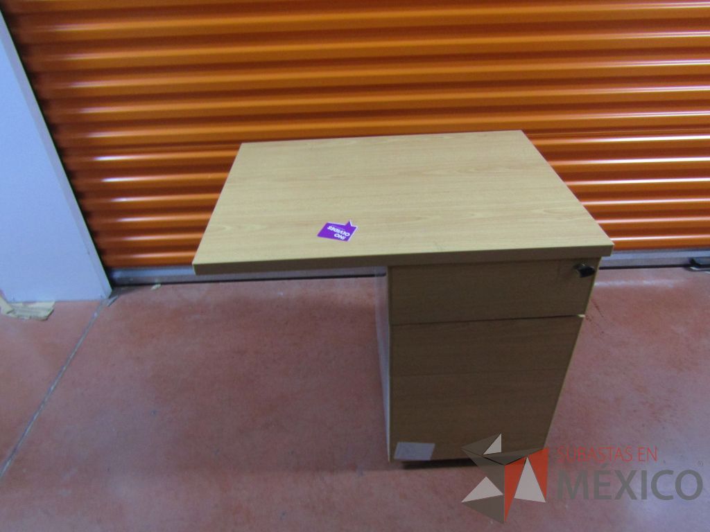 Lote 005 - 2 Archiveros de 3 cajones con cubierta para escritorio de costado derecho - Imagen 3