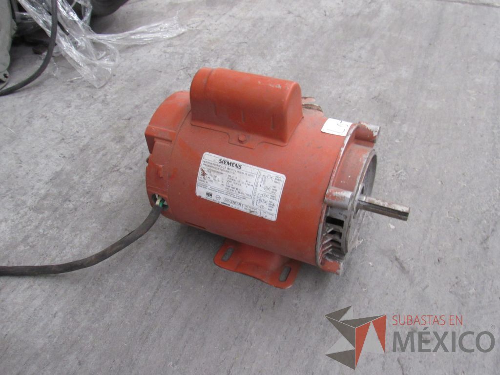 Lote 015 - Motor monofásico 60 Hz, Marca: SIEMENS, Modelo: 1RF20000DA404AA1 - Imagen 4