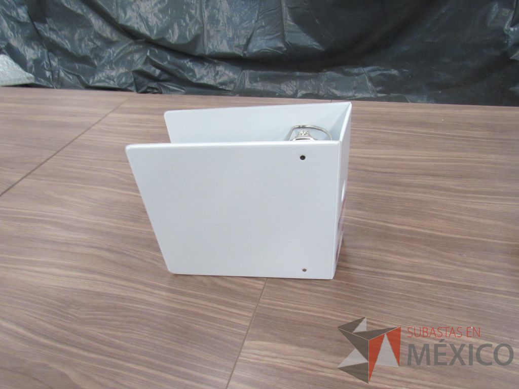 Lote 184 - Carpetas, Paquetes de hojas, Sobre bolsas, Engrapadoras y más - Imagen 4
