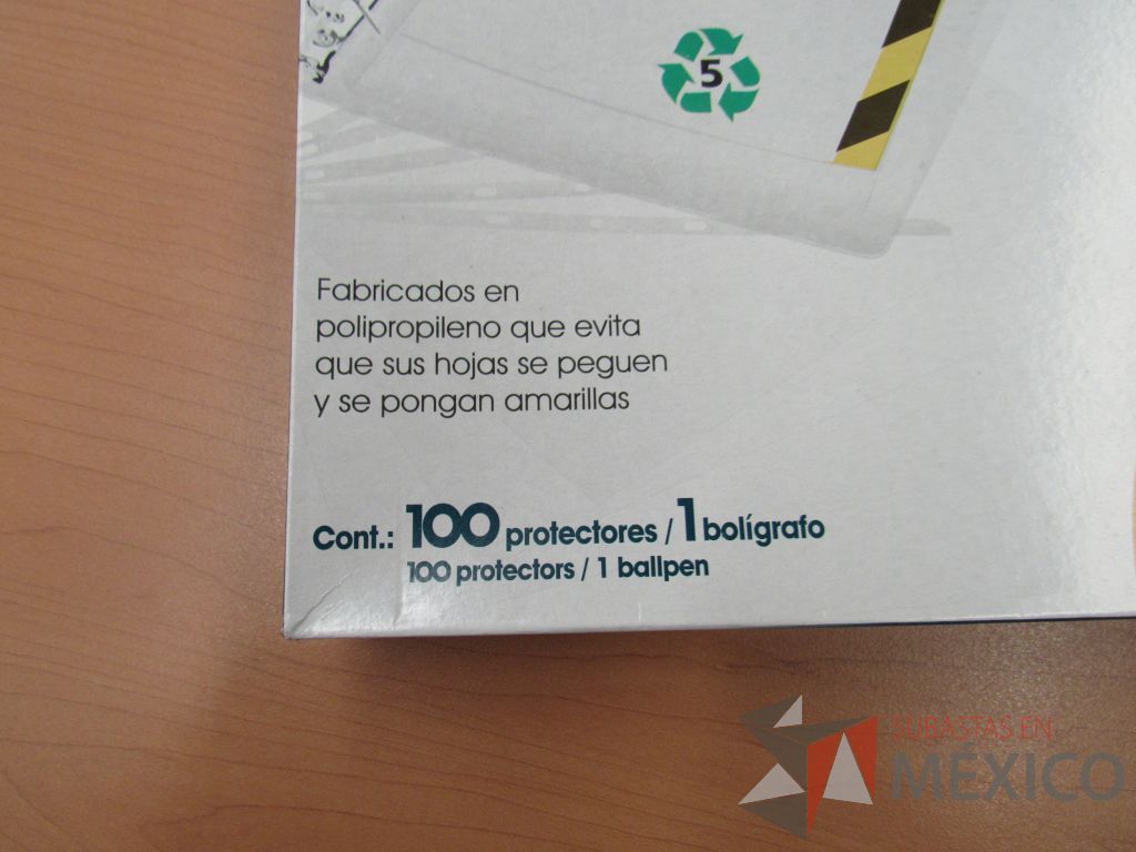 Lote 184 - Carpetas, Paquetes de hojas, Sobre bolsas, Engrapadoras y más - Imagen 34