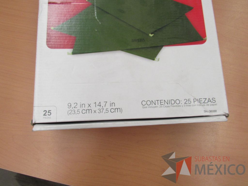 Lote 184 - Carpetas, Paquetes de hojas, Sobre bolsas, Engrapadoras y más - Imagen 67