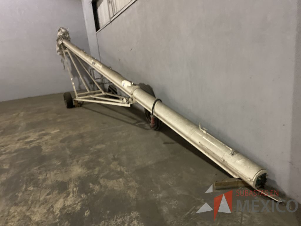 Lote 003 - Transportador para granos, helicoidal de bazuca metálica con ruedas color blanco - Imagen 14