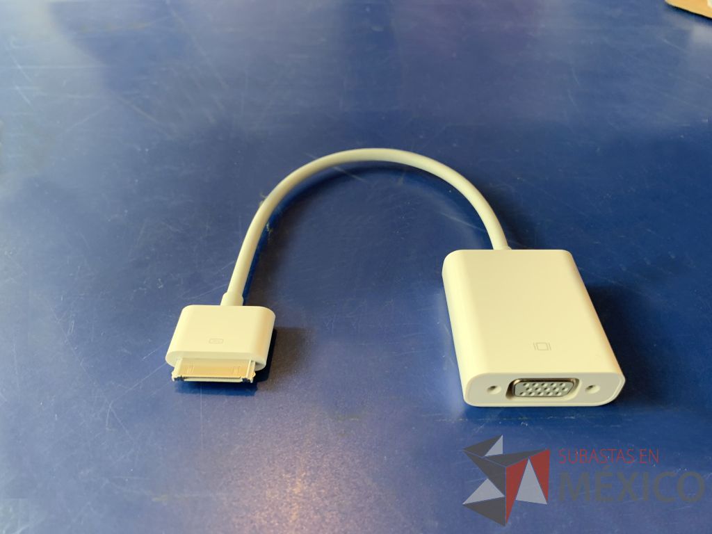 Lote 051 – 1 Cable AV/USB p/IPAD,2 adaptadores minidisplay a VGA original Apple,1 adaptador VGA a IPOD original Apple,1 adaptador VGA a HDMI,5 divisores VGA de 2 vias, 1 multiplexor Steren COM-315 - Imagen 14