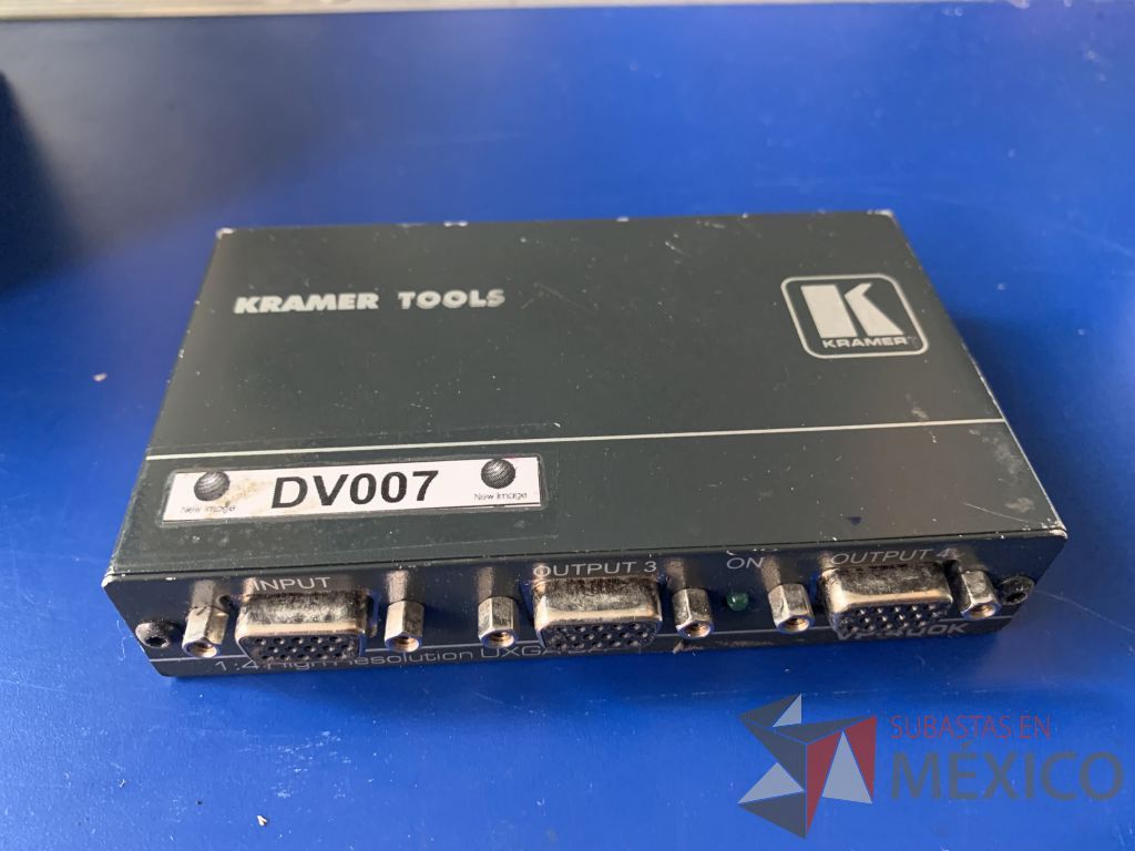 Lote 006 – 4 Distribuidores de video VGA Kramer (1 VP-400 y 3 VP-400K) - Imagen 11