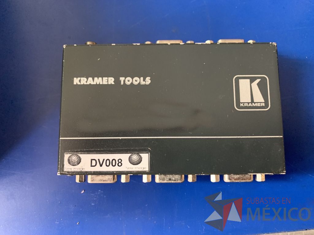 Lote 006 – 4 Distribuidores de video VGA Kramer (1 VP-400 y 3 VP-400K) - Imagen 12