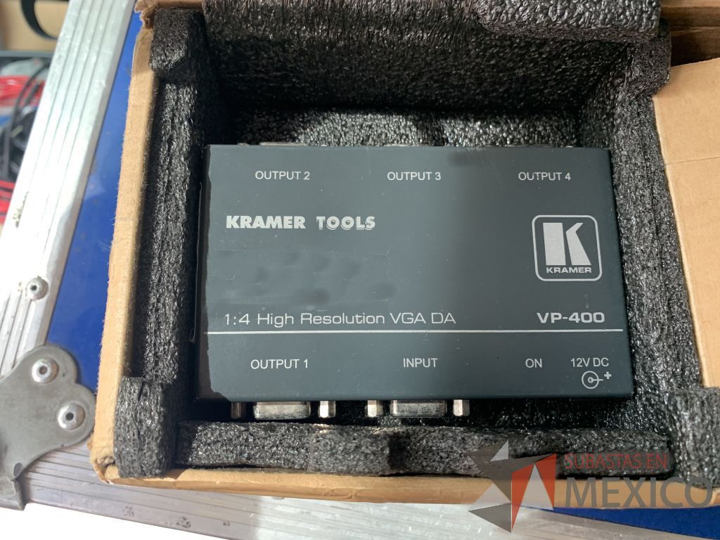 Lote 006 – 4 Distribuidores de video VGA Kramer (1 VP-400 y 3 VP-400K) - Imagen 5