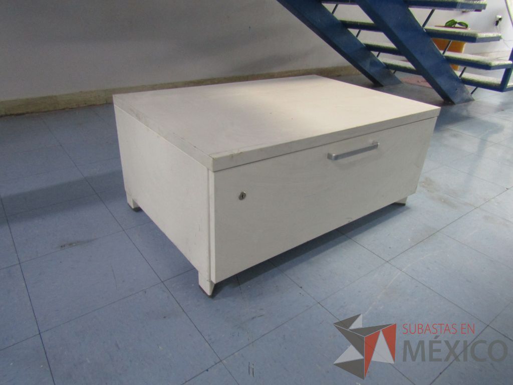 INV 027 - Gabinete metálico de 1 cajón color blanco - Imagen 5