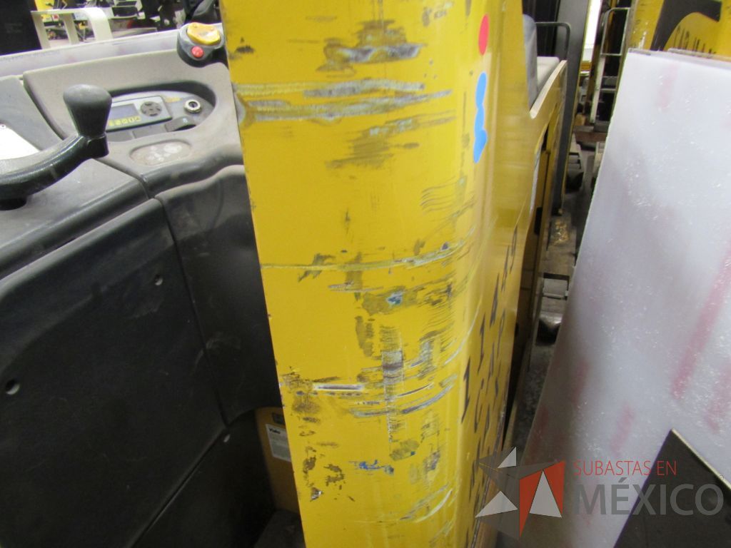 Lote 019 - Montacargas eléctrico YALE ESC040ACN36TQ099, Año: 2015 - Imagen 7