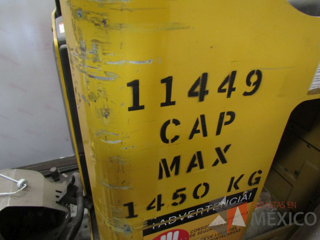 Lote 019 - Montacargas eléctrico YALE ESC040ACN36TQ099, Año: 2015 - Imagen 8