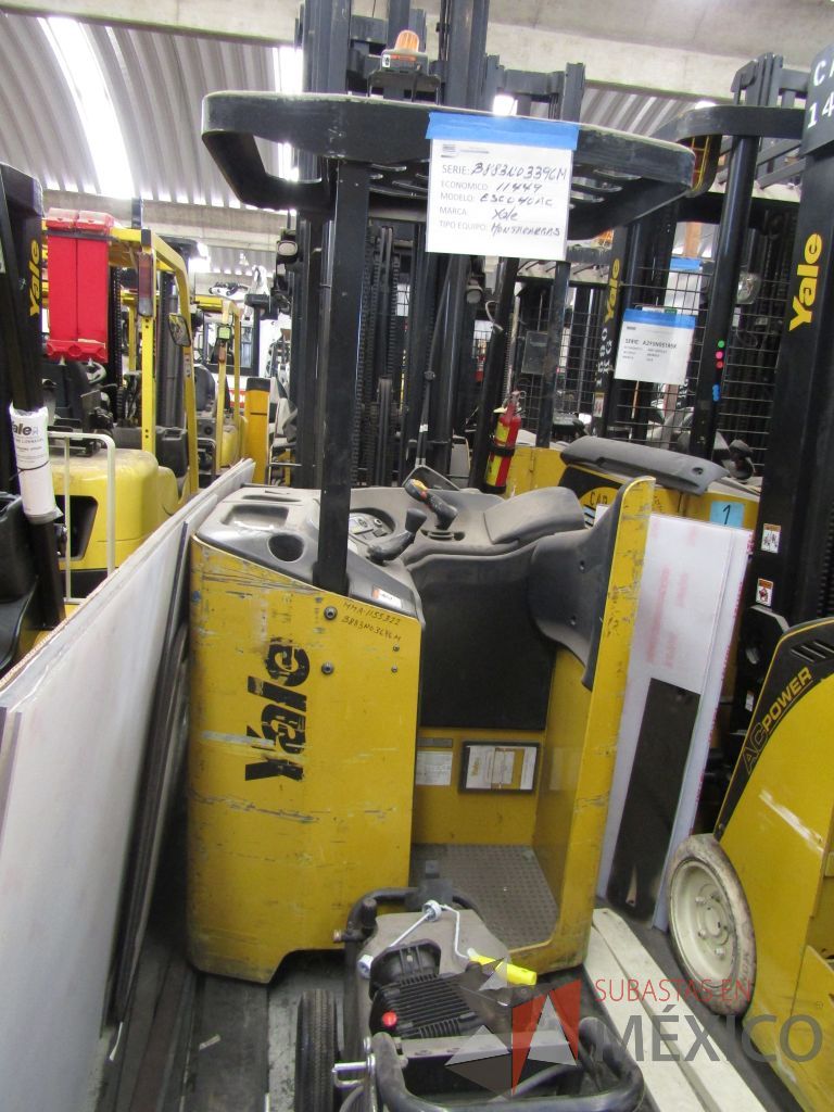 Lote 019 - Montacargas eléctrico YALE ESC040ACN36TQ099, Año: 2015 - Imagen 29