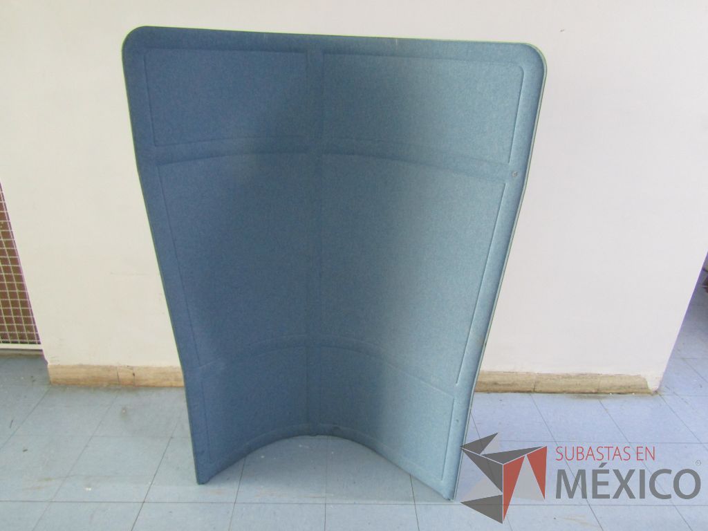 Lote 003 - 5 Piezas de naves de color azul y 2 Sillones de plazas color azul con paleta - Imagen 10