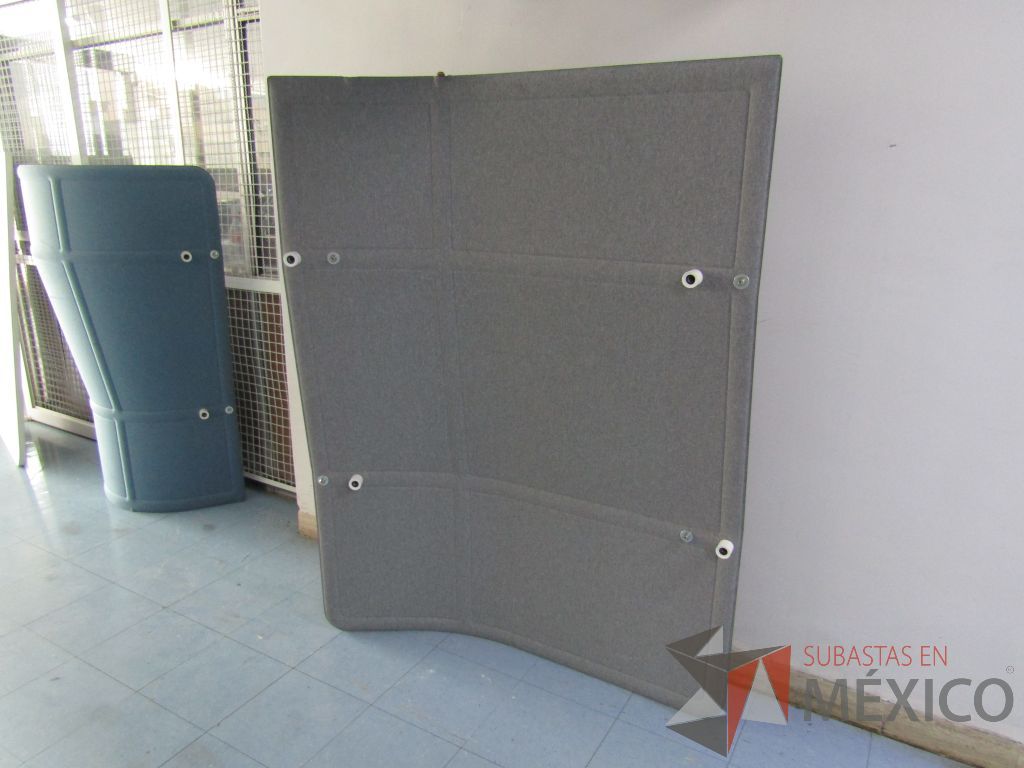 Lote 002 - 5 Piezas de nave color gris y 2 Sillones de 2 plazas color gris - Imagen 6