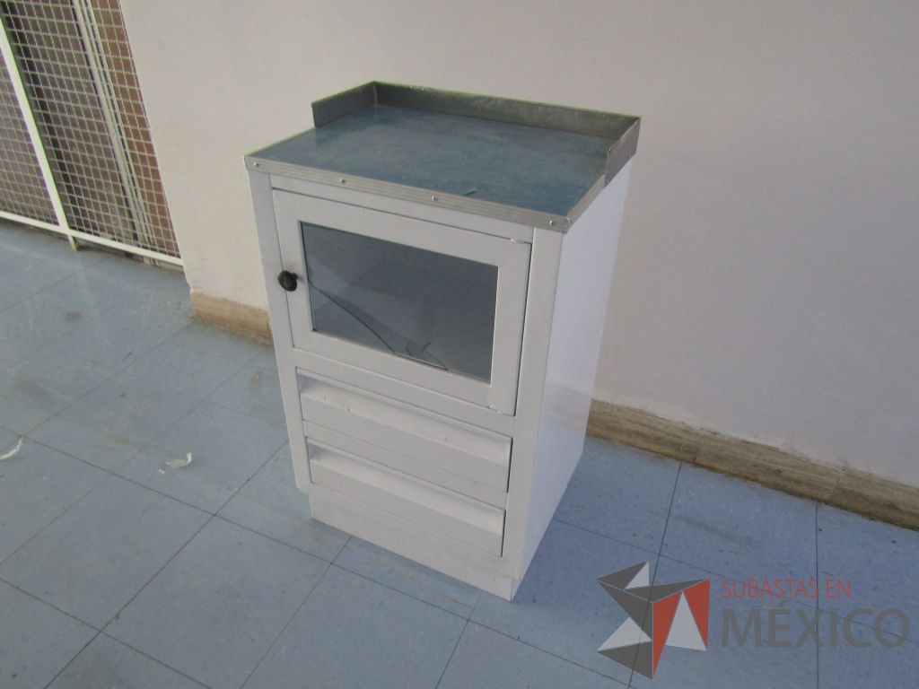 Lote 005 - Gabinete métalico con 2 cajones y puerta con cristal color blanco - Imagen 3