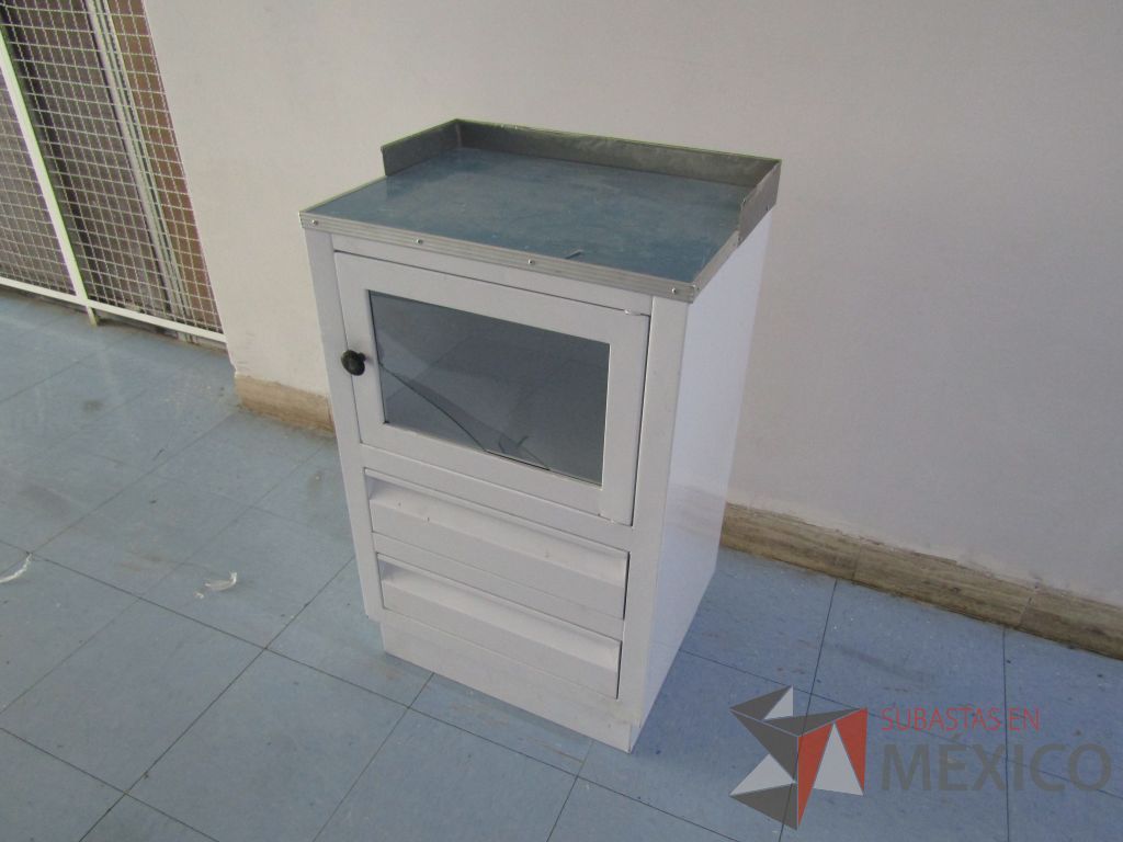 Lote 005 - Gabinete métalico con 2 cajones y puerta con cristal color blanco - Imagen 4