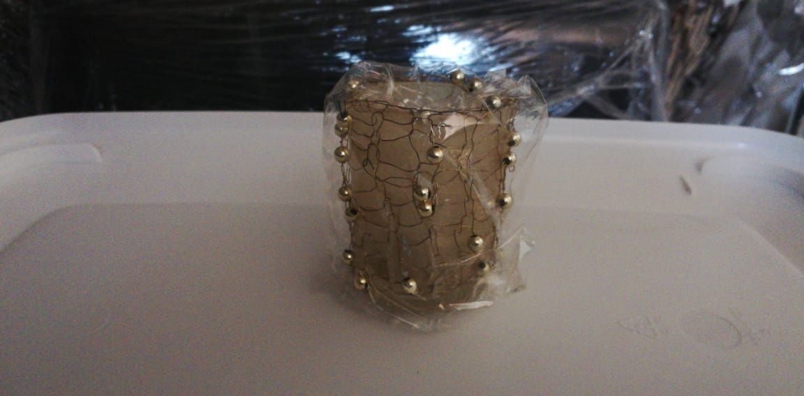 Lote 224 - 10 Candelabros con cristales y cuentas de 7 cms alto, 5 blancos y 5 dorados. - Imagen 2