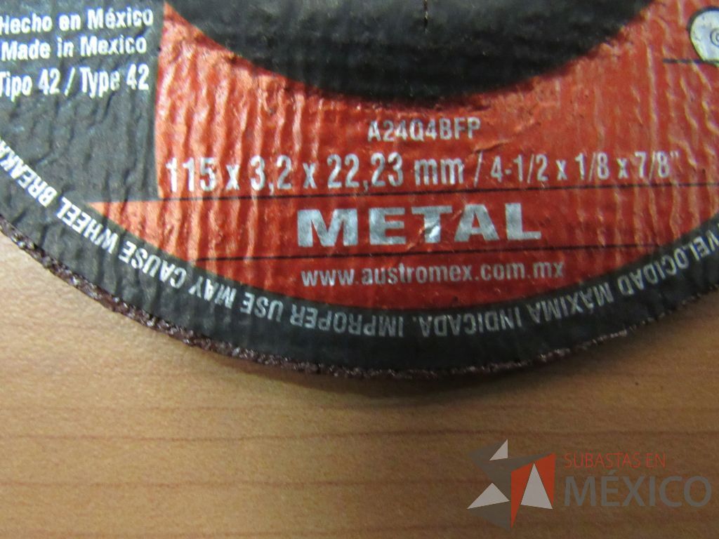 Lote 256 - 100 mts de Cable porta electrodo, 10 Cinceles corta frio, 132 Cristales para careta ... - Imagen 16