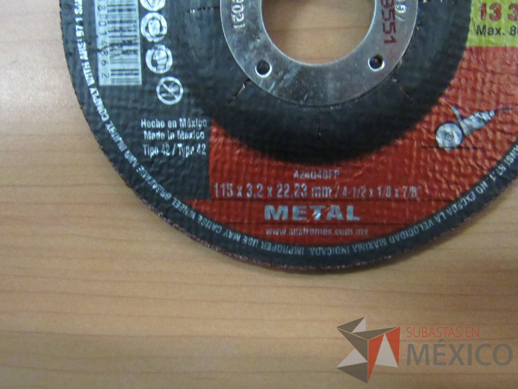 Lote 256 - 100 mts de Cable porta electrodo, 10 Cinceles corta frio, 132 Cristales para careta ... - Imagen 17