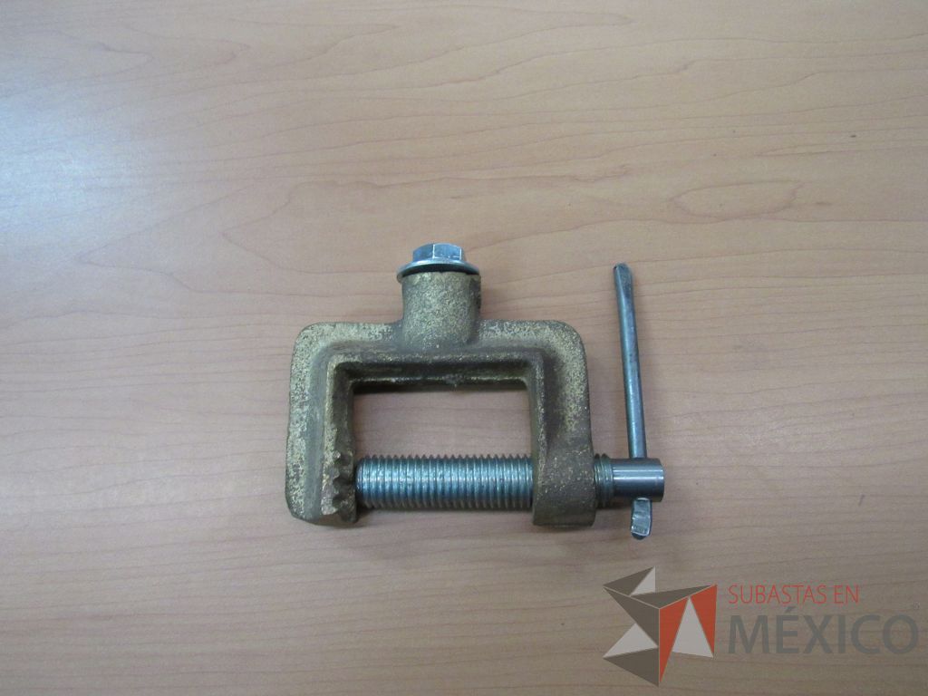 Lote 258 - 38 Mascarilla facial, 140 Conector Glandula, 50 Zapatas tipo burney, 84 Ducto de plastico ... - Imagen 13