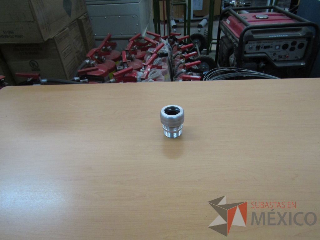 Lote 258 - 38 Mascarilla facial, 140 Conector Glandula, 50 Zapatas tipo burney, 84 Ducto de plastico ... - Imagen 41