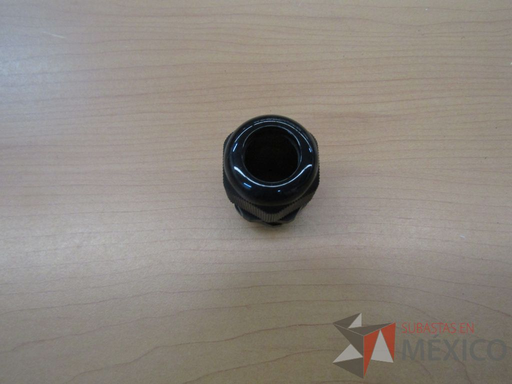 Lote 258 - 38 Mascarilla facial, 140 Conector Glandula, 50 Zapatas tipo burney, 84 Ducto de plastico ... - Imagen 38