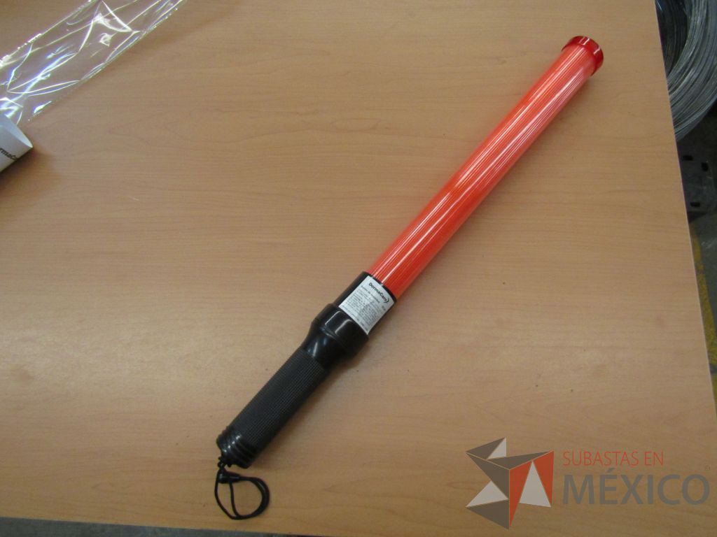 Lote 278 - 4 Abrazaderas sin fin 8", 104 Abrazadera sin fin 5", 5 Bastón de seguridad... - Imagen 47