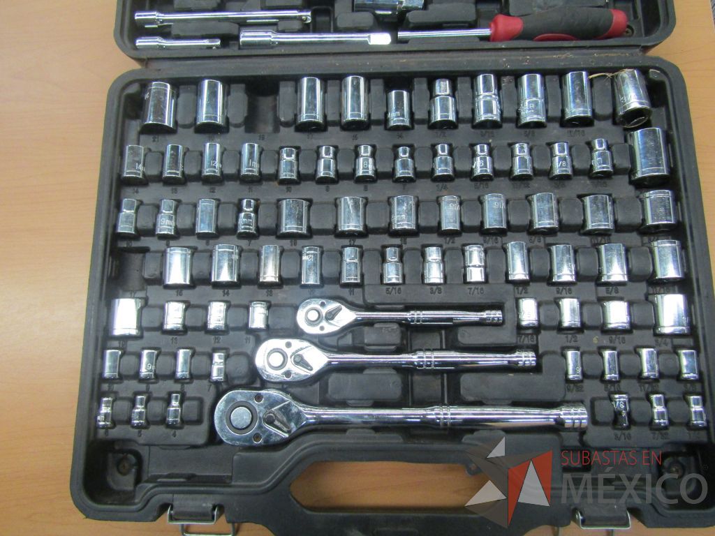 Lote 284 - 1 Autocle s/marca (herramientas), Barreta de uña 3/4", Cava hoyos... - Imagen 54