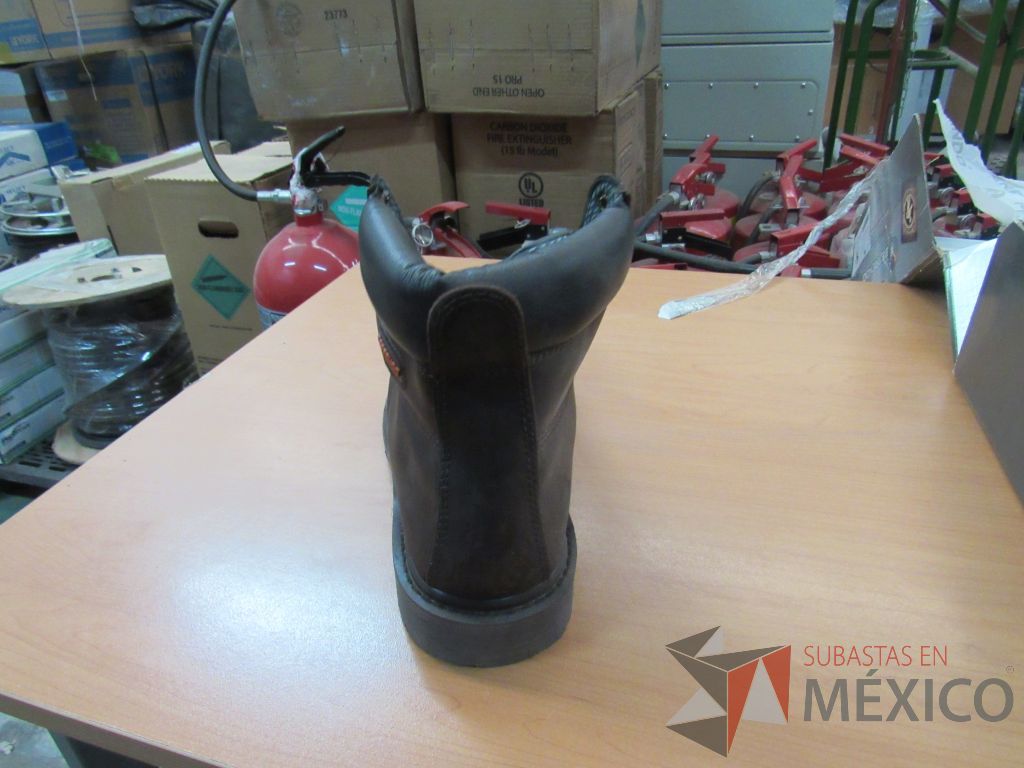 Lote 251 - 50 botas de hule, 30 Cascos de seguridad, 258 Marcadores para metal ... - Imagen 12