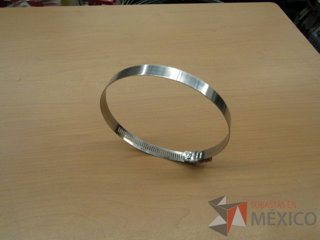 Lote 278 - 4 Abrazaderas sin fin 8", 104 Abrazadera sin fin 5", 5 Bastón de seguridad... - Imagen 60