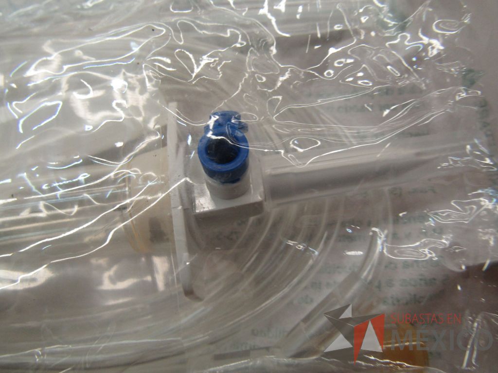 Lote 248 - Aparato de electroshock, 2 Camillas de primero auxilios, 2 Kit de primero auxilios ... - Imagen 4